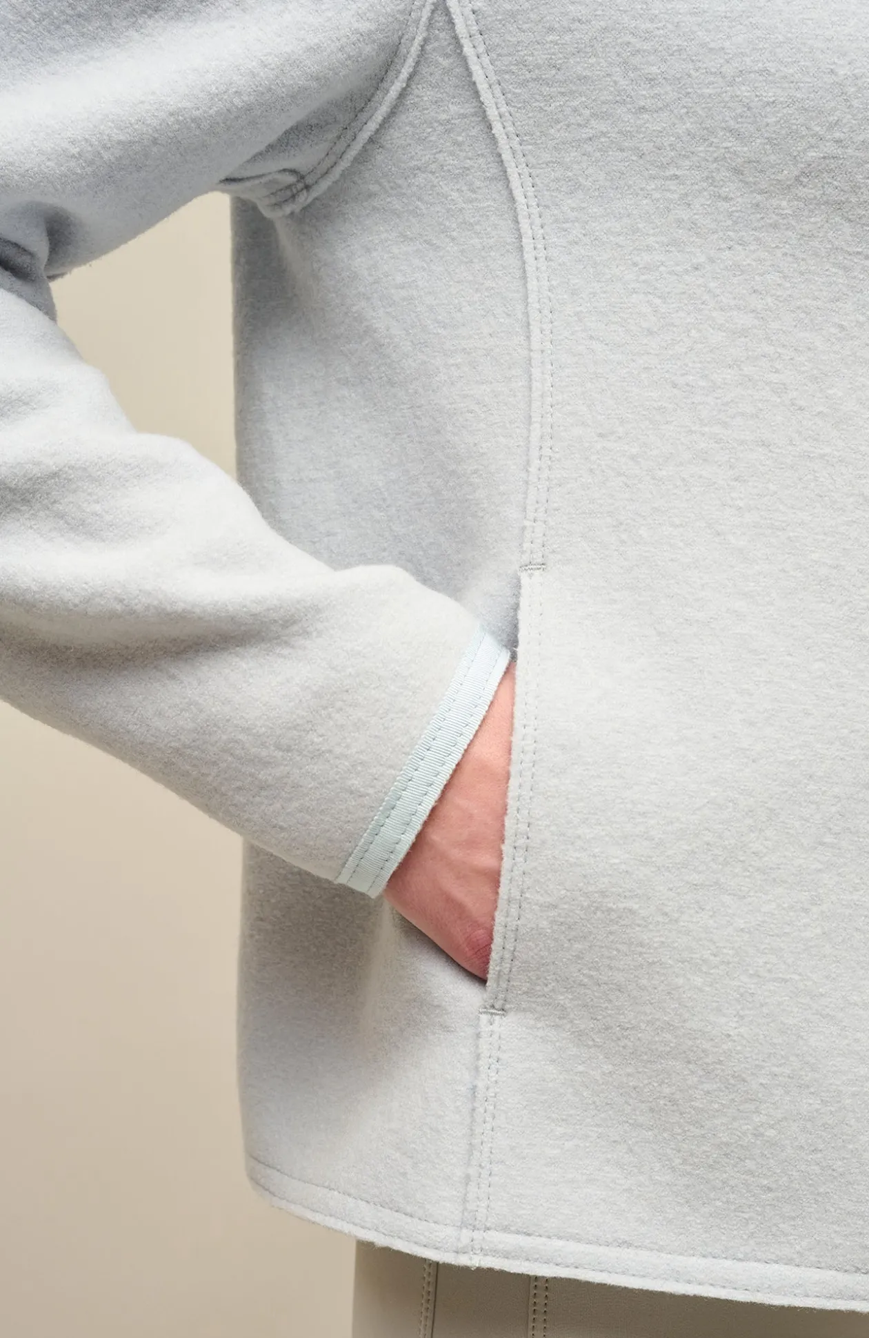 Patrizia Walkjacke mit Kapuze